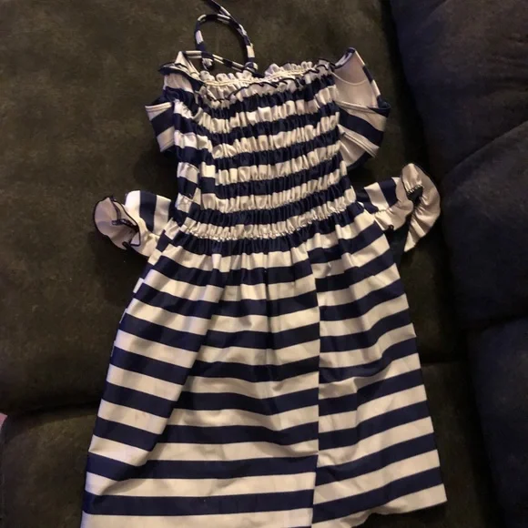 Elegant Striped Bikini Set in Navy and White - Picture 3 of 3